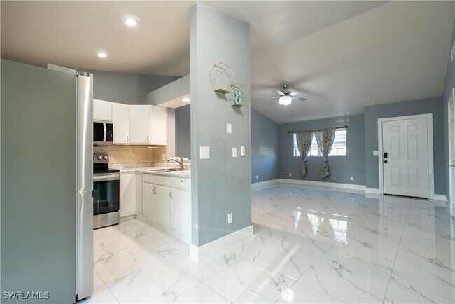 Building Photo - 2591 47th Terrace SW