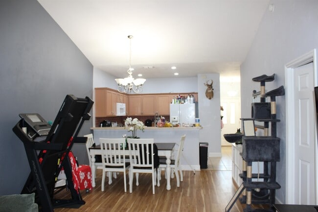 Building Photo - 682 Brooke Hampton Dr