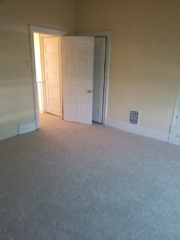 Building Photo - 5604 Cedar Ave