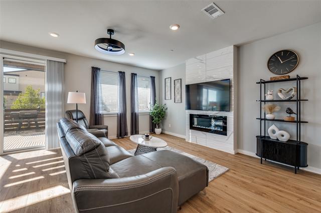 Building Photo - 3711 Rosemont Dr