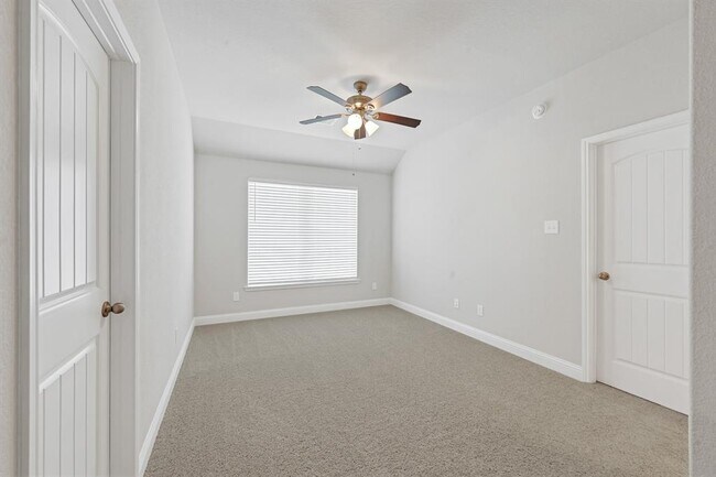 Building Photo - 11826 Tranquility Summit Dr