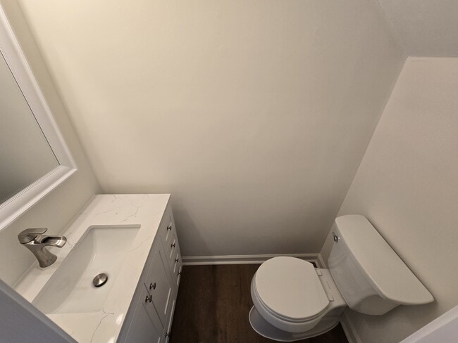 Building Photo - 118 Chaucer Ct