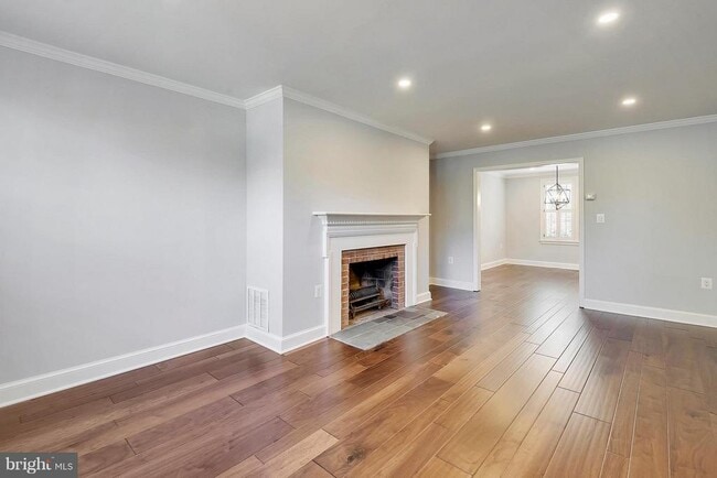 Building Photo - 6317 Olde Towne Ct