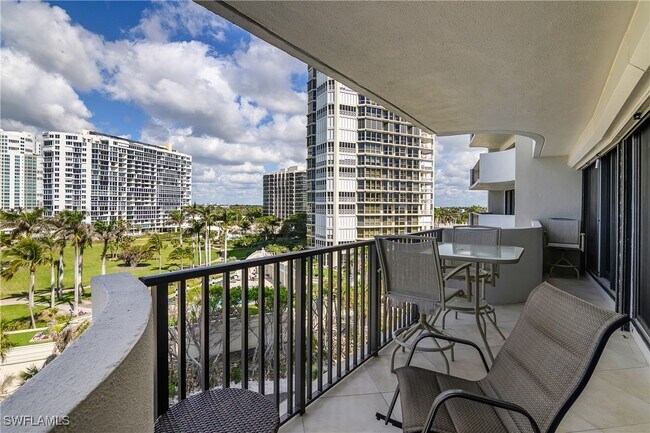 Building Photo - 4005 Gulf Shore Blvd N