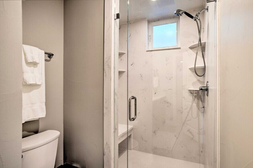 Building Photo - 4549 Tennyson St