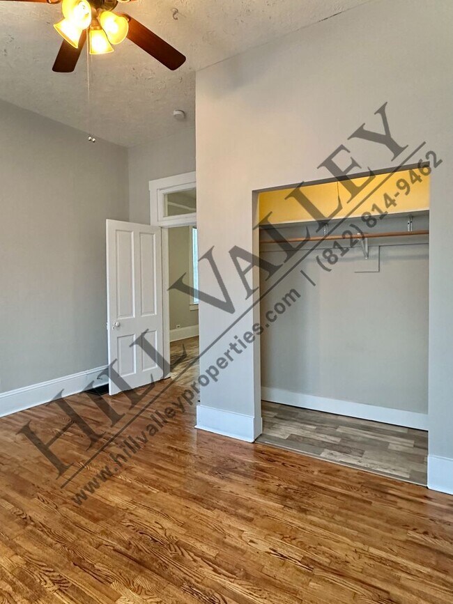 Building Photo - Two Bedroom Home