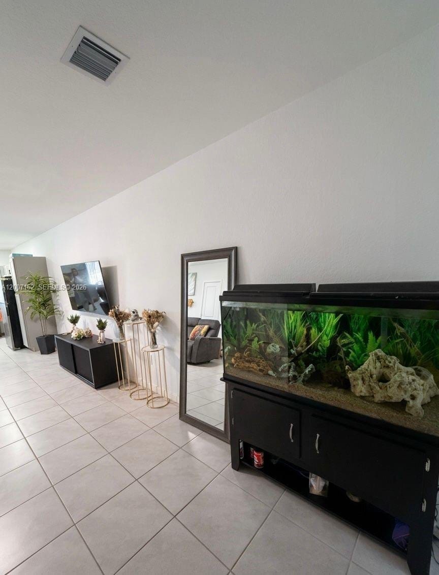 Building Photo - 470 NE 12th St