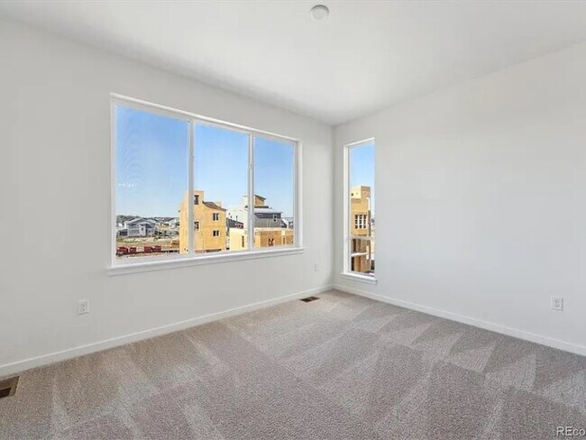 Building Photo - 1243 Rhett Dr