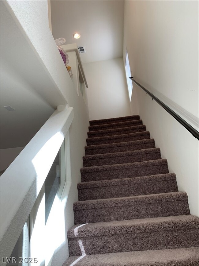 Building Photo - 6320 Pear Vly Ln