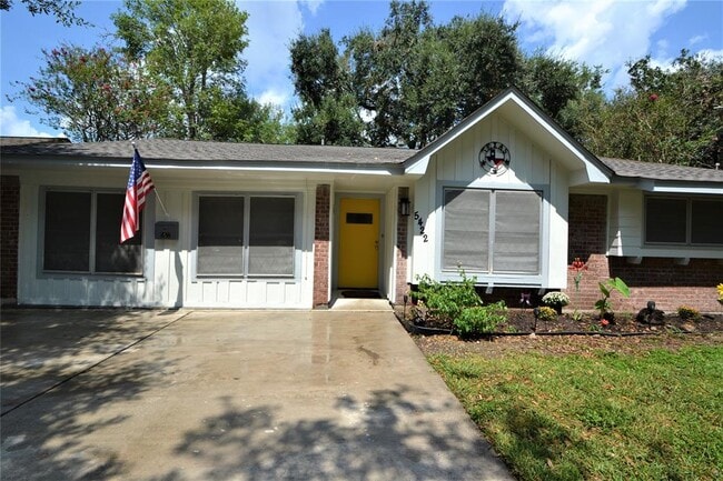 Building Photo - 5422 Kingfisher Dr