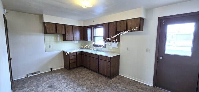 Building Photo - 268 Mohawk School Rd