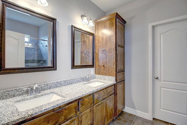 Primary Photo - 7530 Sable Creek Dr