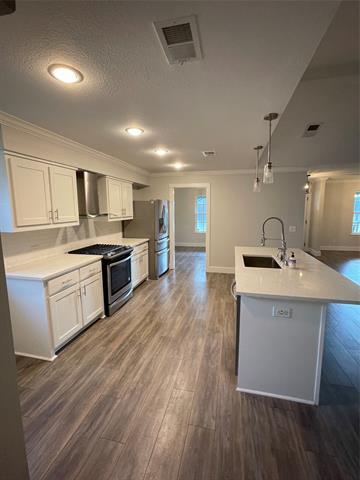 Building Photo - 3002 Canyon Brook Dr