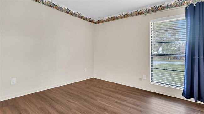 Building Photo - 6725 Islander Ln