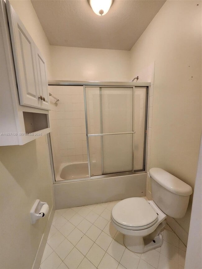 Building Photo - 1213 NE 32nd Ave