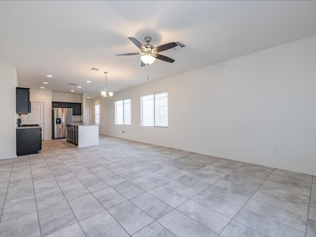 Building Photo - Modern Comfort Meets Community Living – 3 Bed, 2 Bath Beauty with Resort-Style Amenities!