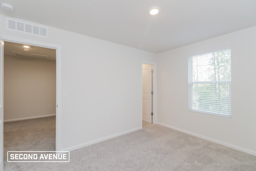 Building Photo - 2315 W Striblin Dr