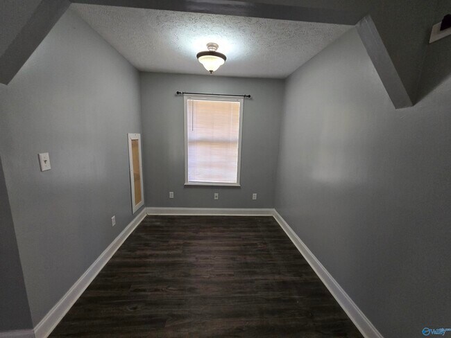 Building Photo - 159 Mallard Dr
