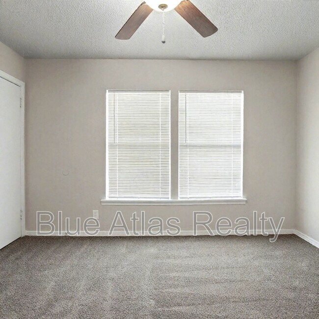 Building Photo - 4024 Wiman Dr