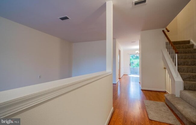 Building Photo - 14167 Royal Oak Ln
