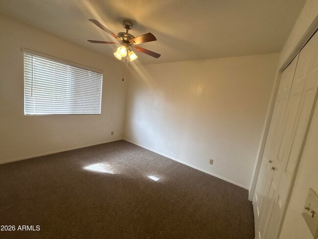 Building Photo - 76 E Paula Cir