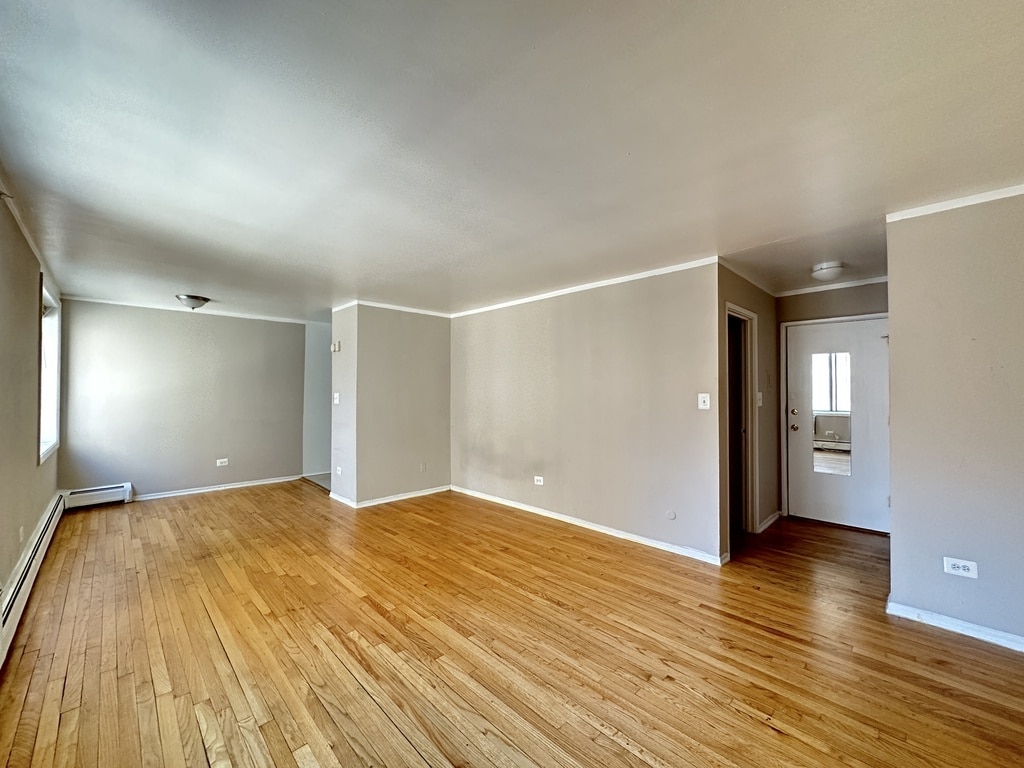 Building Photo - 1515 W Morse Ave