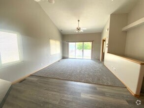 Building Photo - 3 Bedroom and 3 Bathroom Duplex. Available...