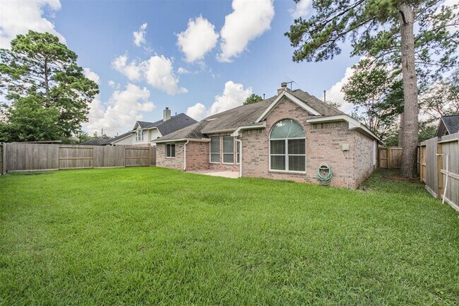 Building Photo - 15810 Cypress Hall Dr