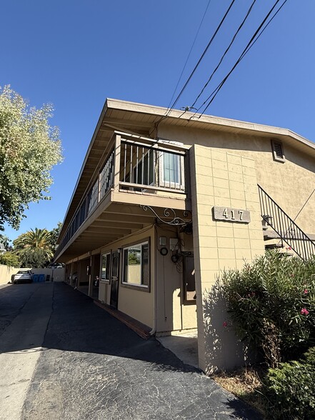 Primary Photo - 417 Stambaugh St