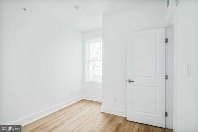 Building Photo - 2021 N 2nd St