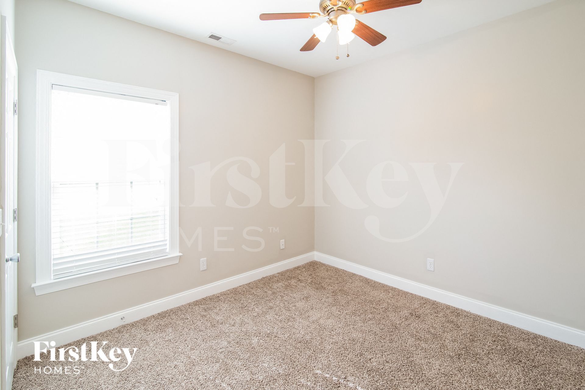 Building Photo - 7648 Fayetteville Rd