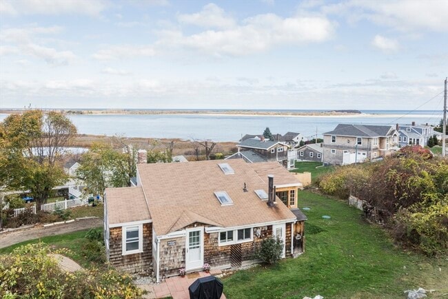 Primary Photo - 43 Bayview Rd