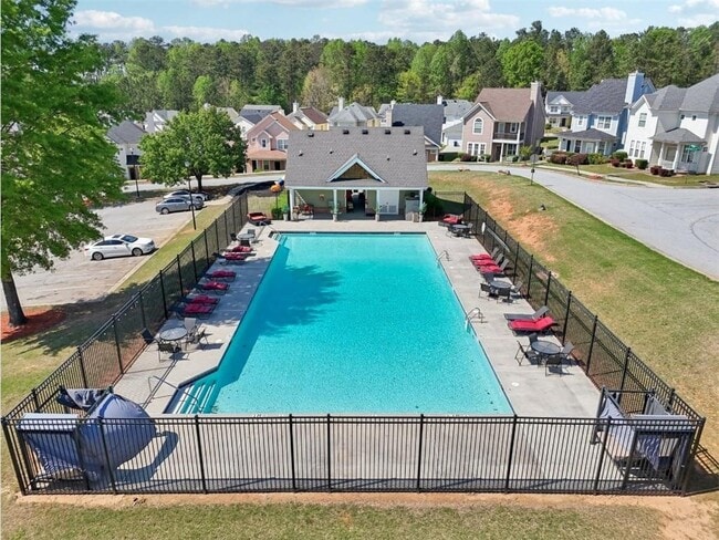 Building Photo - 4437 Ben Hill Rd