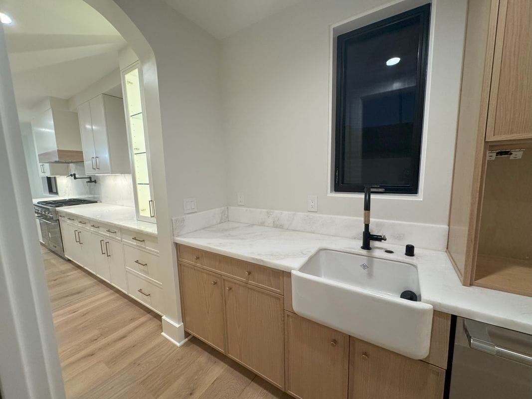 Building Photo - 3312 Kenilworth Dr