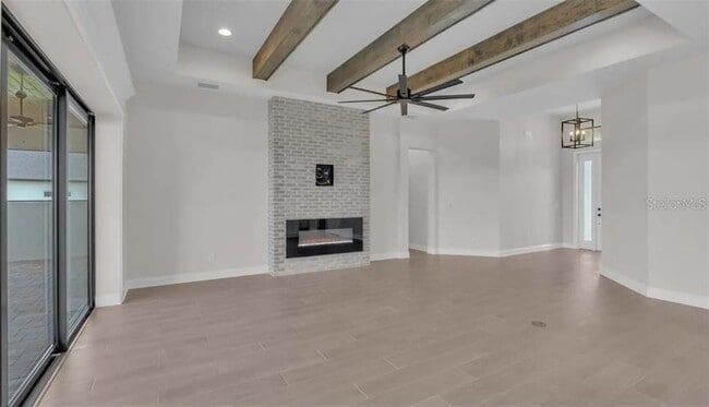 Building Photo - 6980 Bentridge Dr