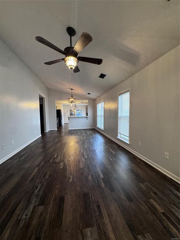 Building Photo - 1801 Young Pointe Blvd