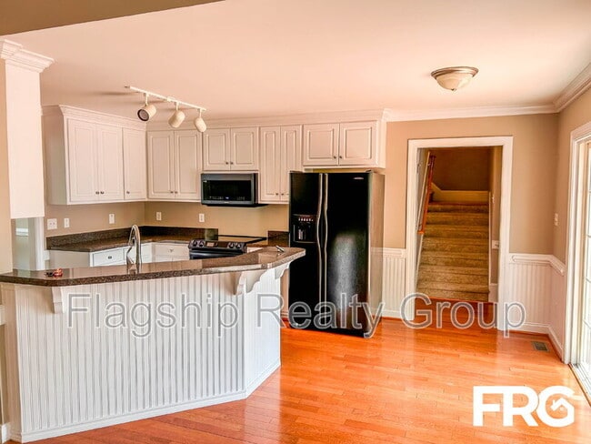 Building Photo - 2608 Chardon Ct