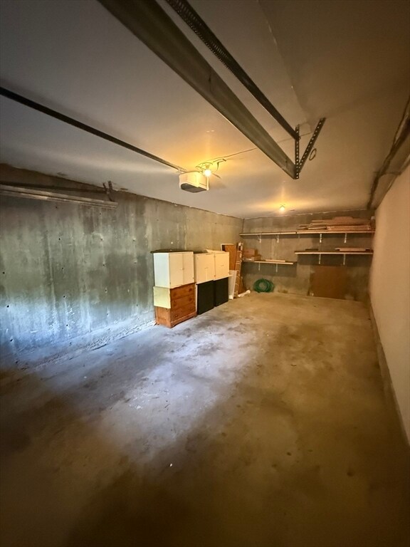 Building Photo - 1 Angela Ln