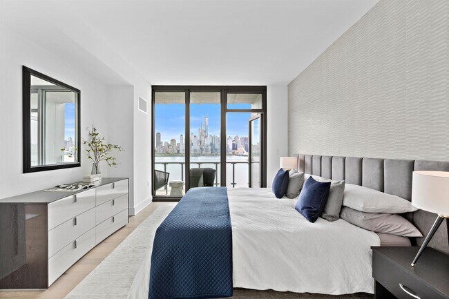 Building Photo - 9 Ave at Port Imperial