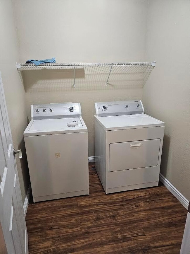 Building Photo - 586 W Cobblestone Ct