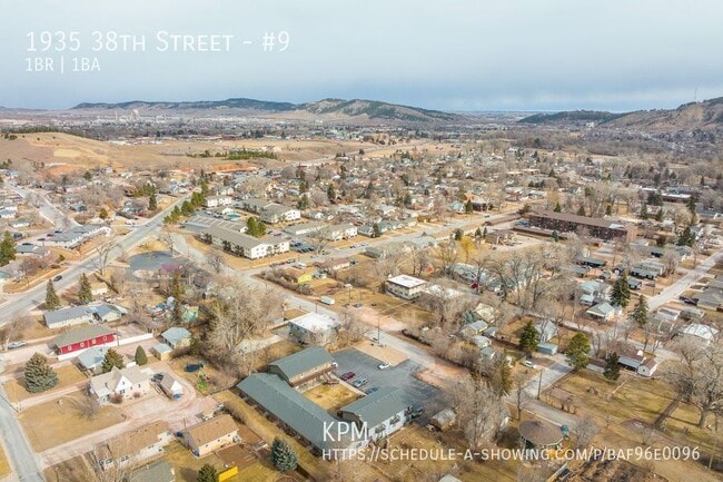 Building Photo - 1935 38th St