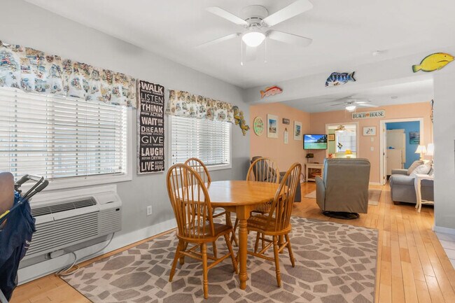 Building Photo - 24 Ashworth Ave