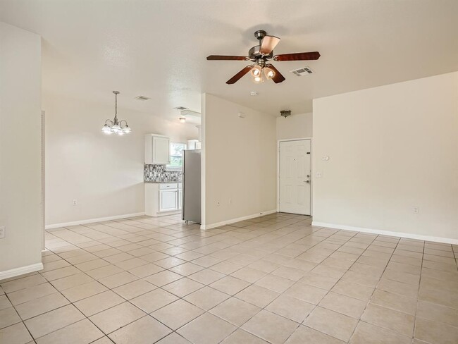 Building Photo - 6102 Reicher Dr
