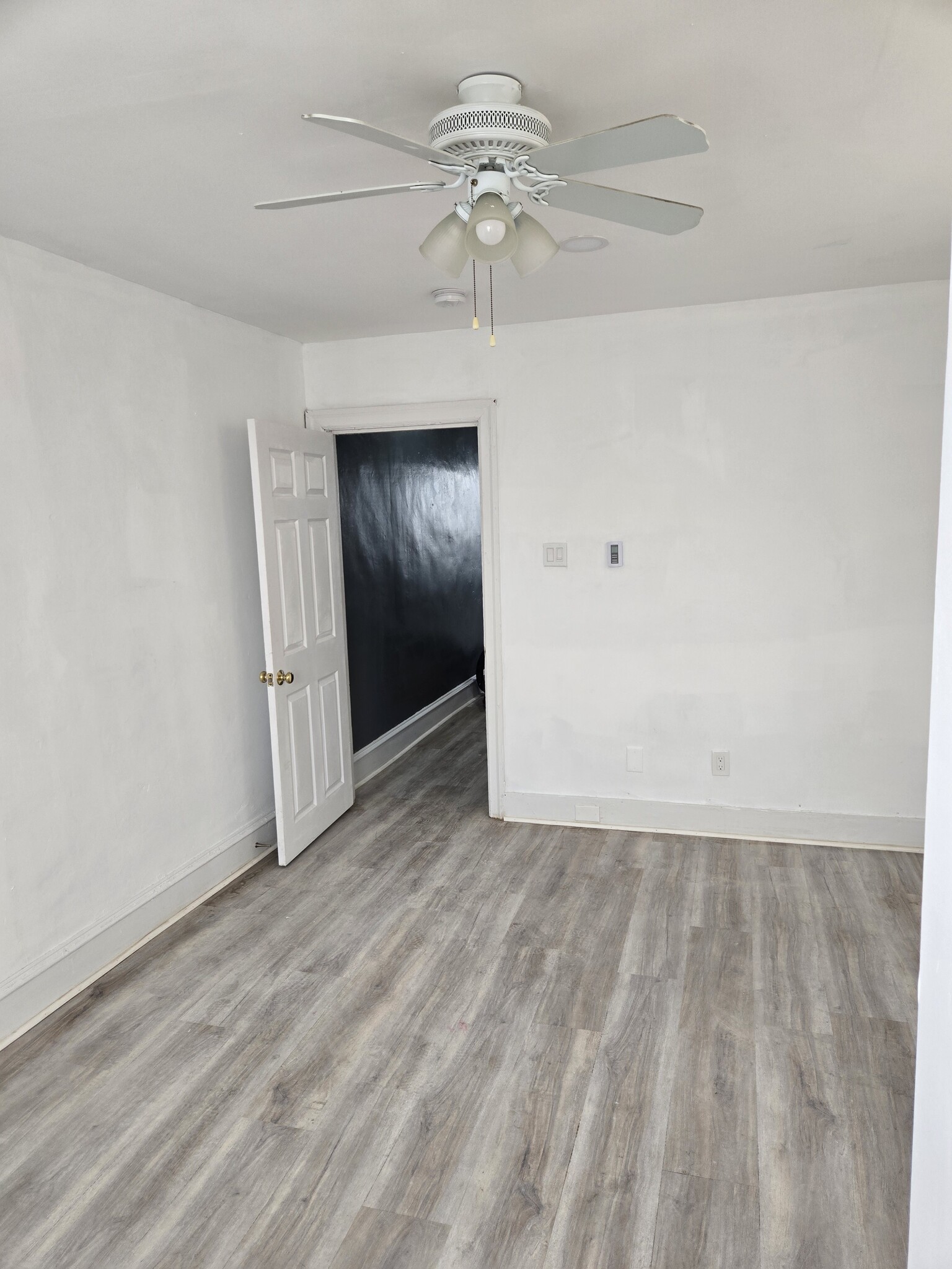 Building Photo - 2128 Stenton Ave