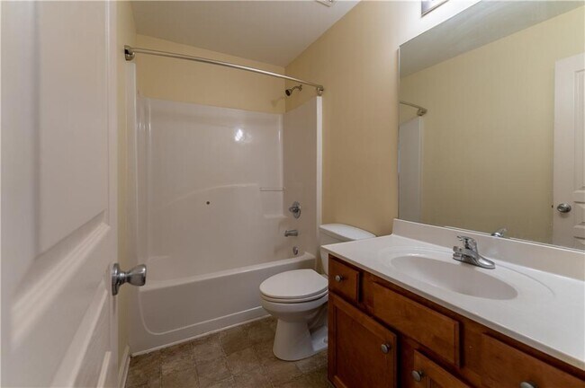 Building Photo - 6210 Elmshorn Way