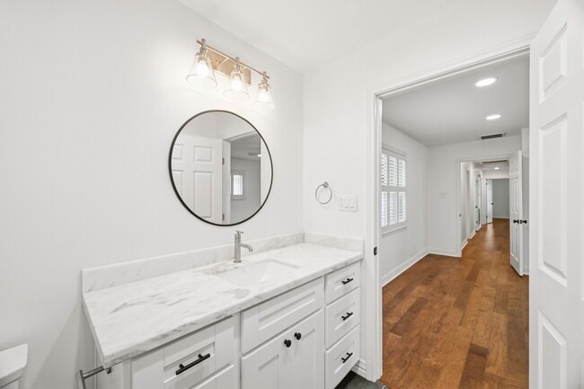Building Photo - 6131 Yarwell Dr