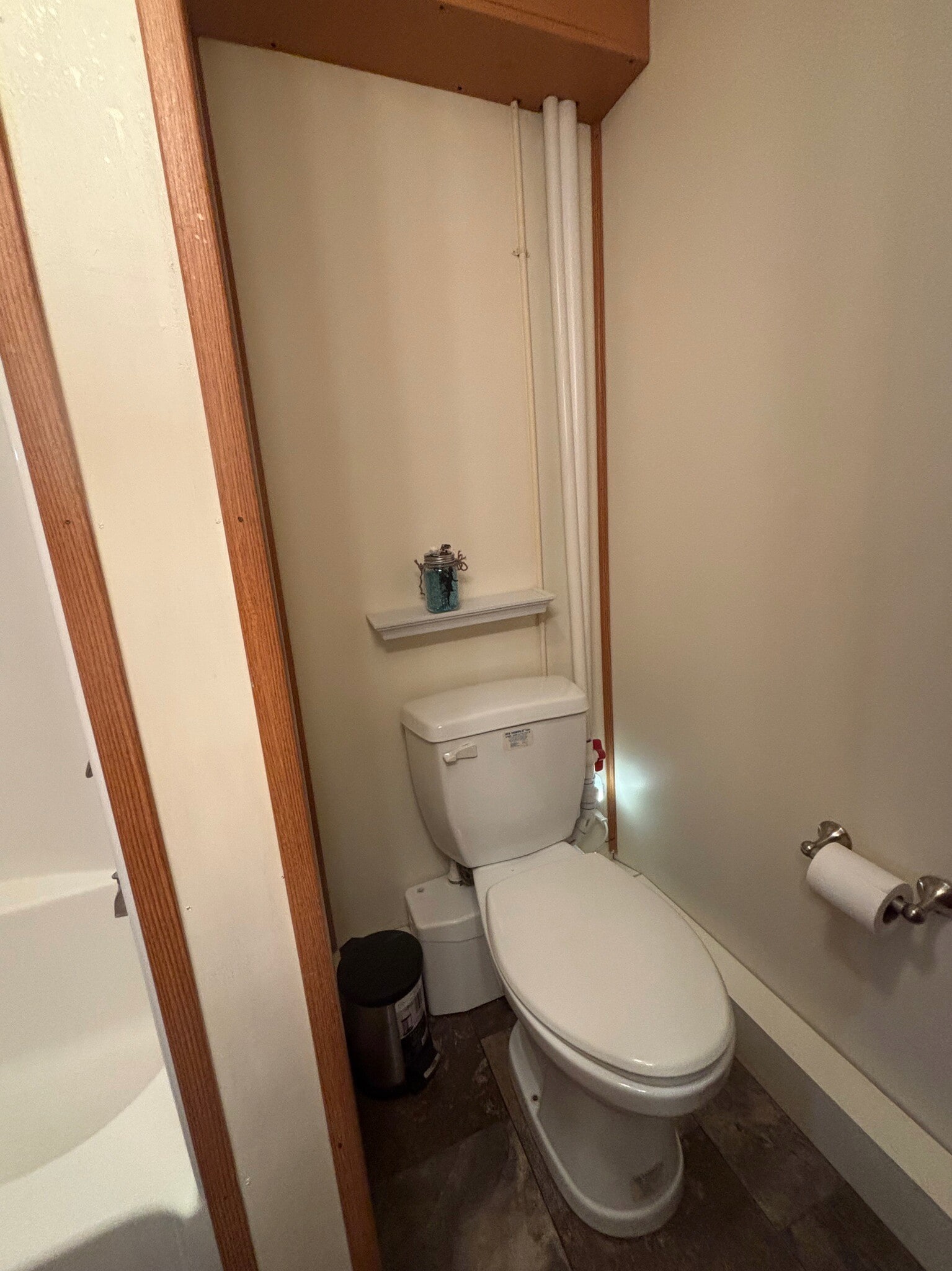 Building Photo - 615 June St