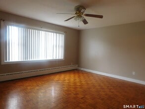 Building Photo - 45 Oakview Cir