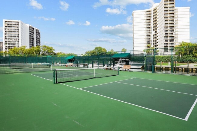 Building Photo - 4201 N Ocean Blvd