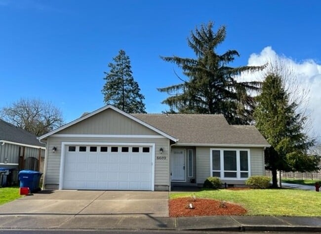 Primary Photo - 3Bd/2Ba Single Story House - Available Soon!